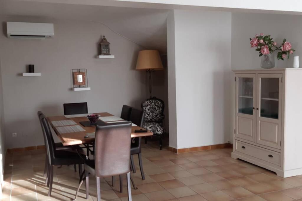 Appartement Spacieux Et Chaleureux A Grasse Exterior photo